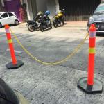 Stick Cone pembatas jalan 2 ea+ Rantai plastik 8mm x 2,5 mtr - 2Stick 1 Rantai