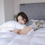 Bantal Featherlike Basic Olive